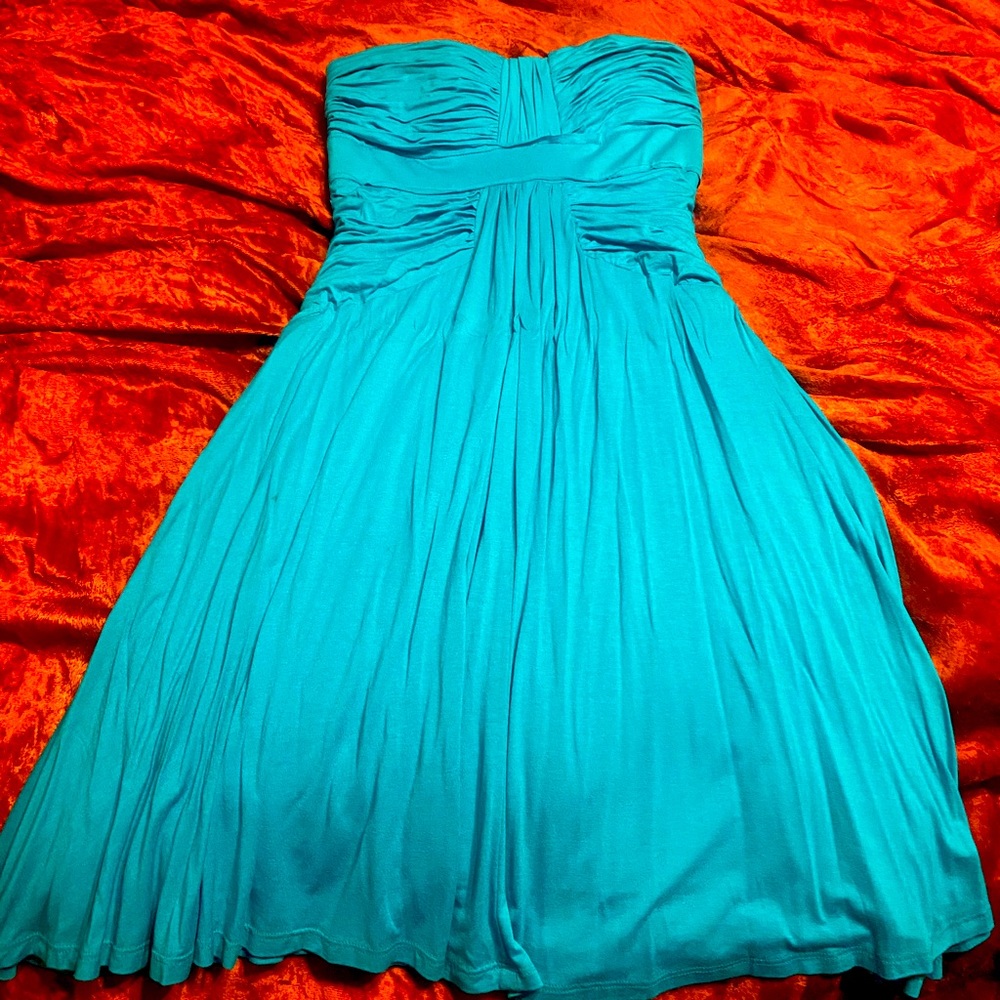 Beautiful dress perfect condition worn once to a wedding